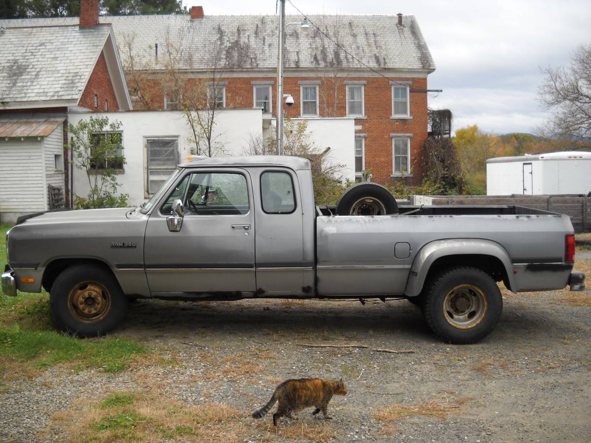 Dodge-D350-diesel-1993-1