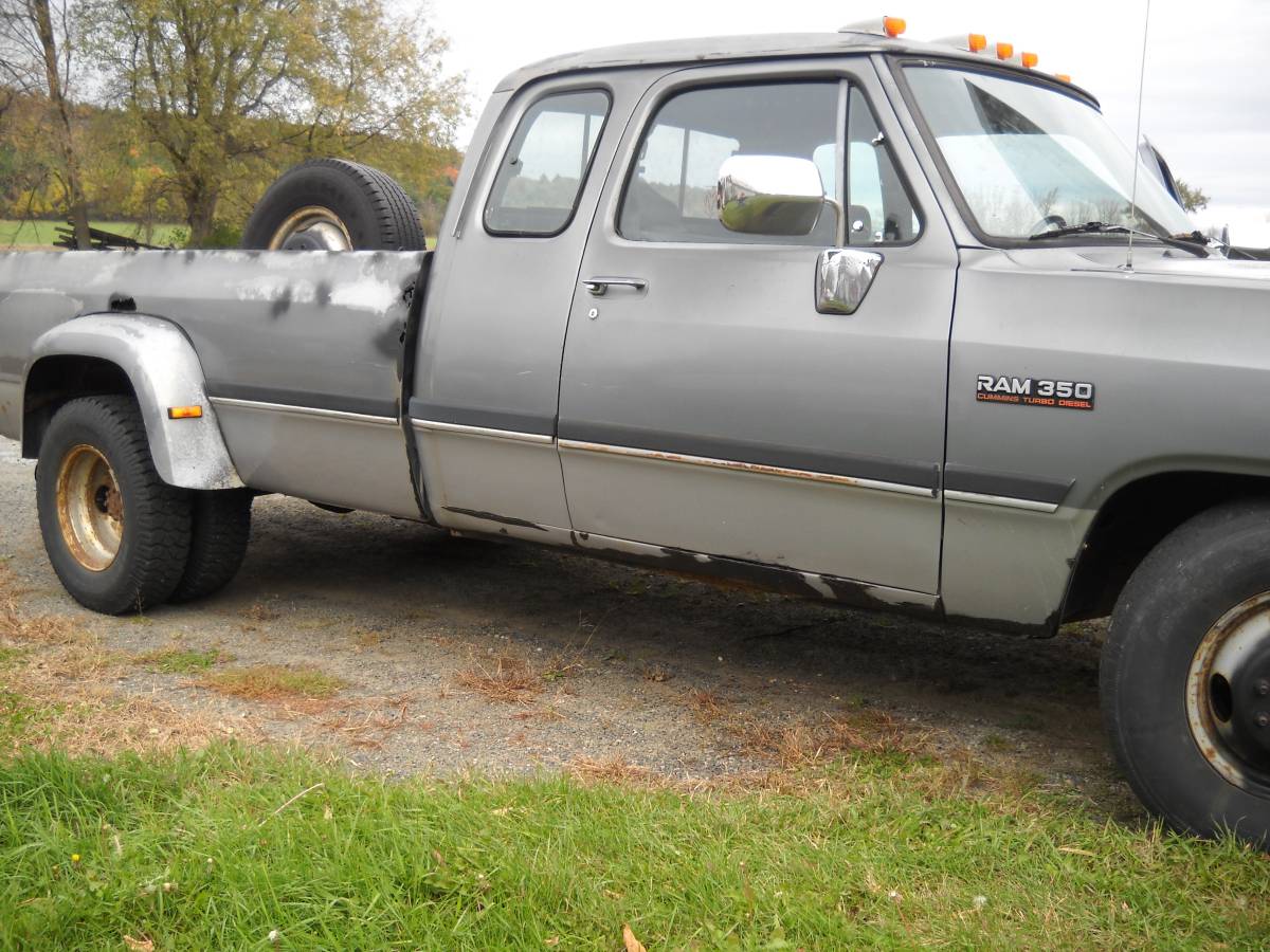 Dodge-D350-diesel-1993