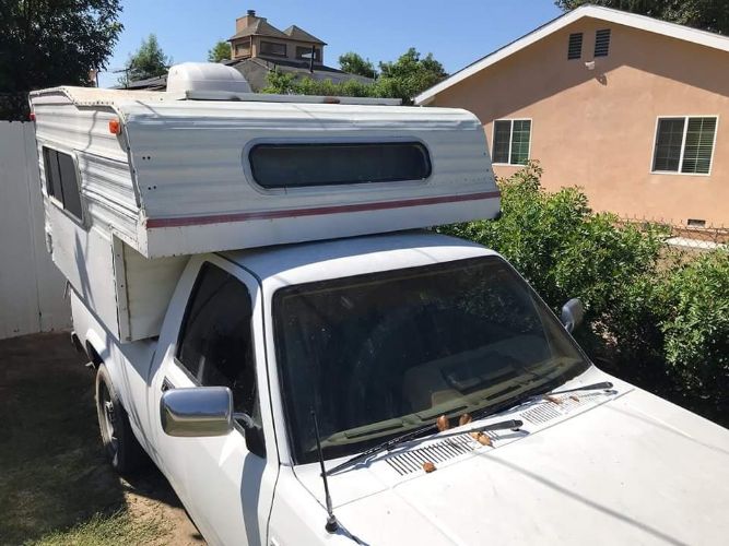Dodge-Dakota-1987-White-Brown-16