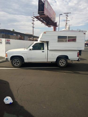 Dodge-Dakota-1987-White-Brown-18