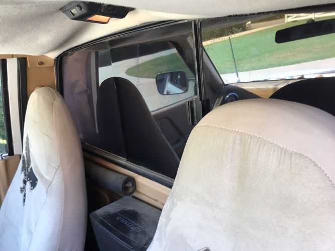 Dodge-Dakota-1987-White-Brown-2