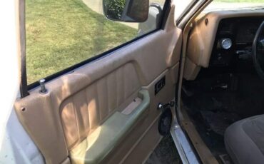 Dodge-Dakota-1987-White-Brown-7