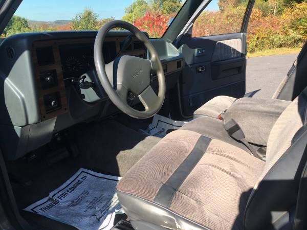 Dodge-Dakota-1993-Silver-Gray-9