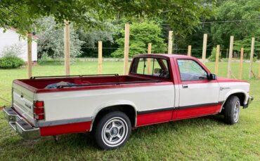 Dodge-Dakota-conventional-cab-1987-red-2