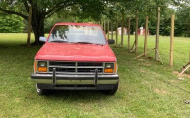 Dodge-Dakota-conventional-cab-1987-red