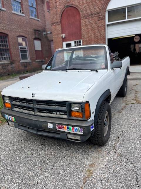 Dodge-Dakota-sport-4x4-1989-white-1
