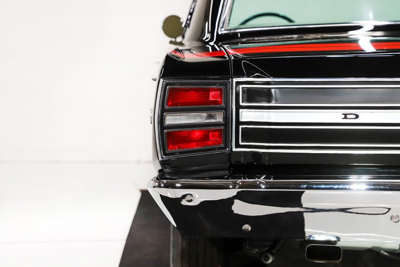 Dodge-Dart-1968-Formal-Black-Pearl-White-26