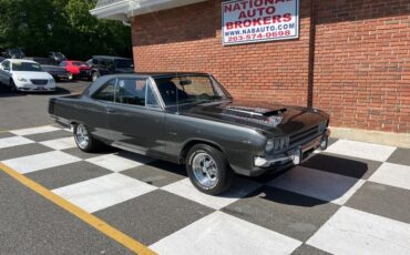 Dodge-Dart-1972-Coupe-2