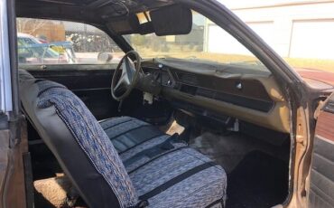 Dodge-Dart-1975-16