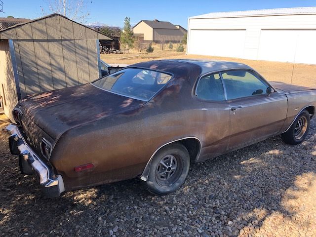 Dodge-Dart-1975-17
