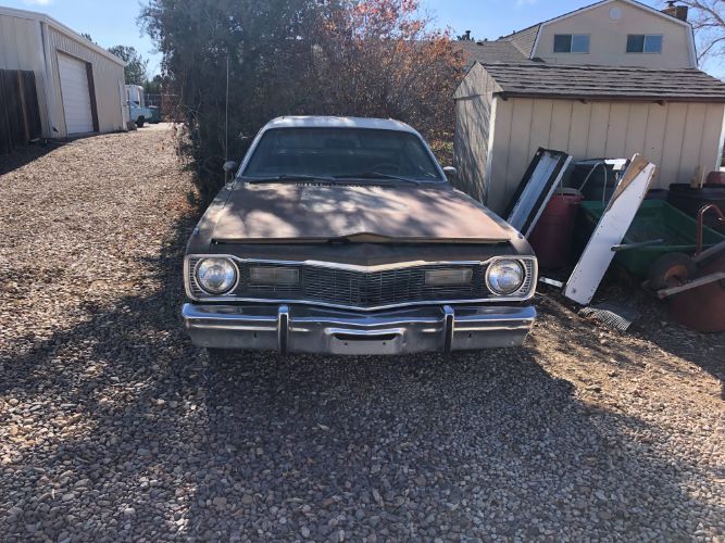 Dodge-Dart-1975-3