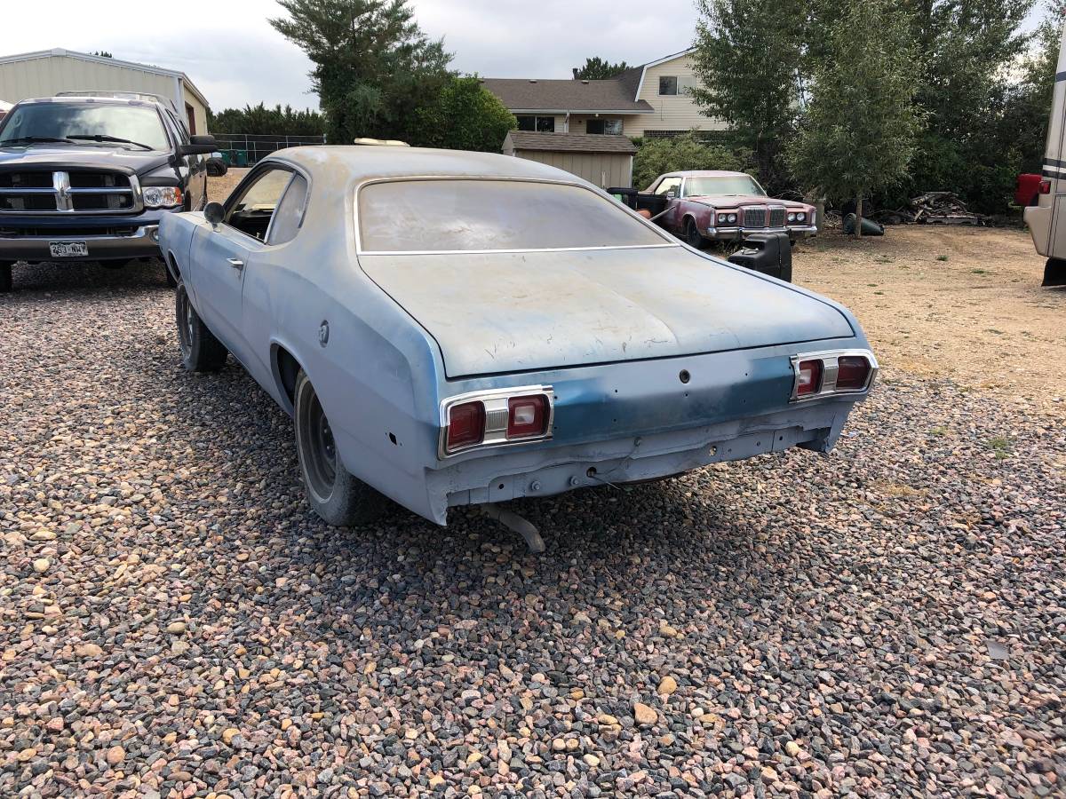 Dodge-Dart-1975-blue-1