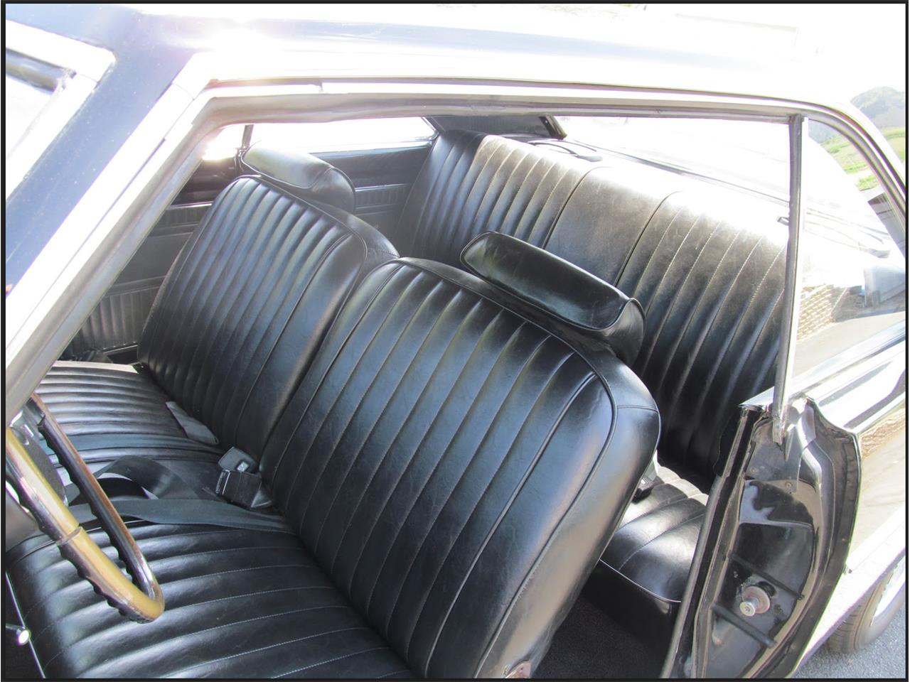Dodge-Dart-swinger-1971-Black-Black-5