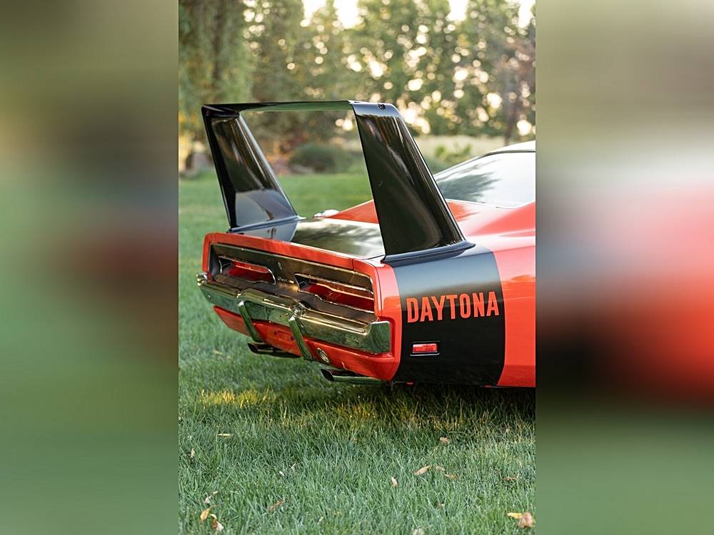 Dodge-Daytona-1969-red-1