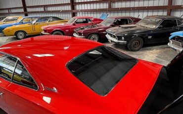 Dodge-Daytona-1969-red-12