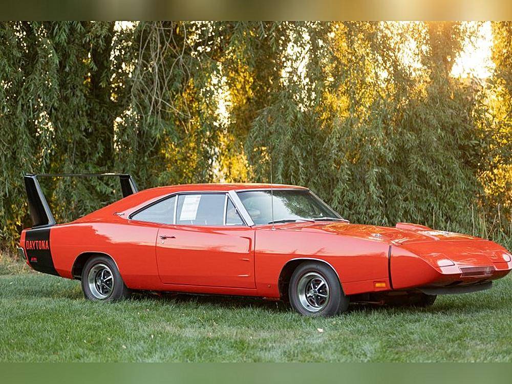 Dodge-Daytona-1969-red