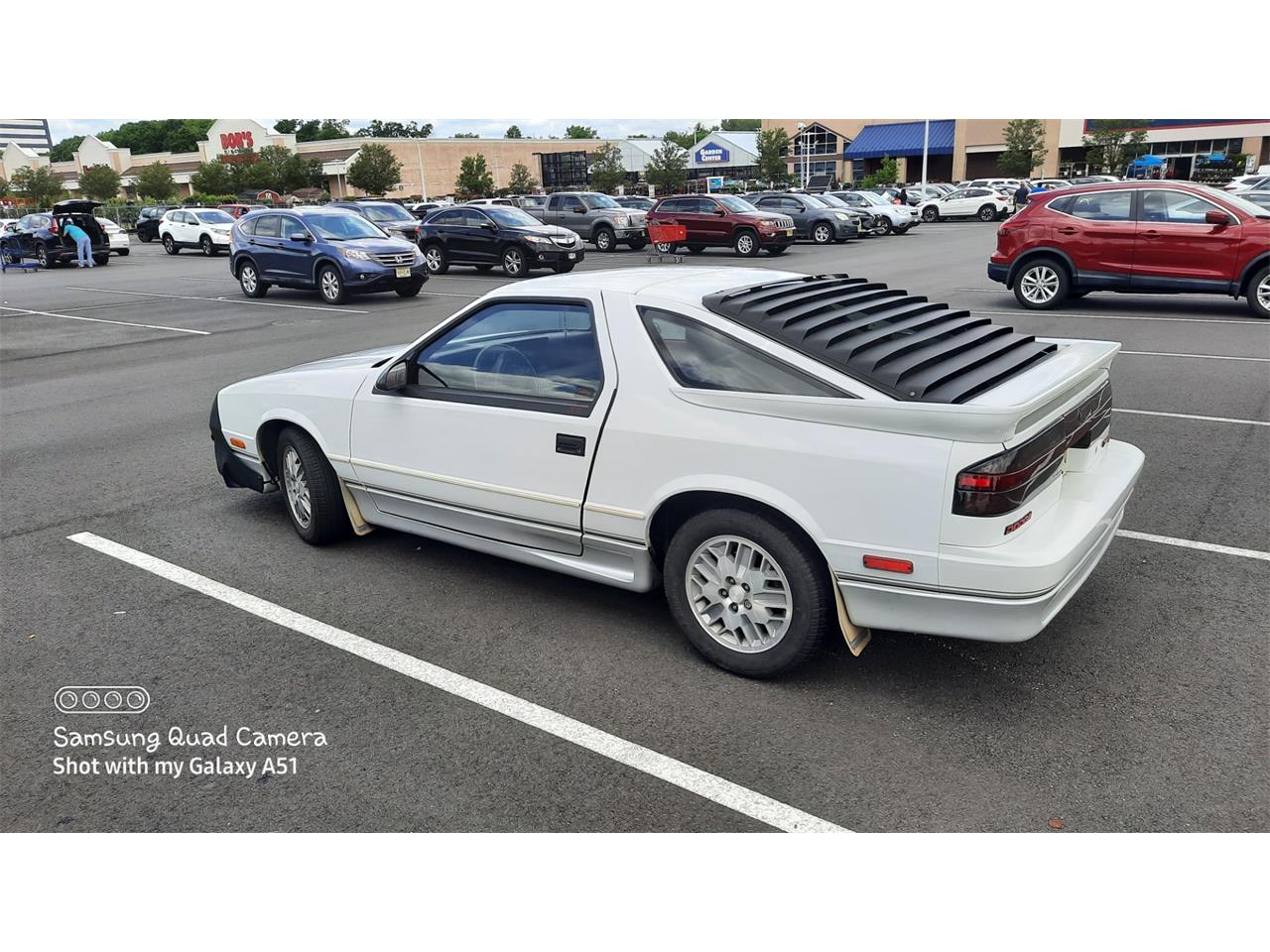 Dodge-Daytona-1989-White-Maroon-2