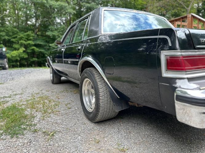 Dodge-Diplomat-1983-Black-8