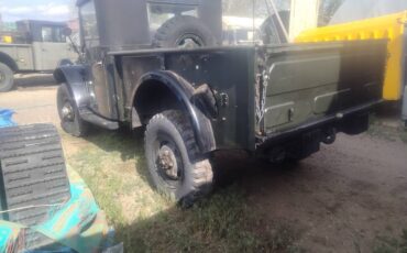 Dodge-M37-1951-green-4