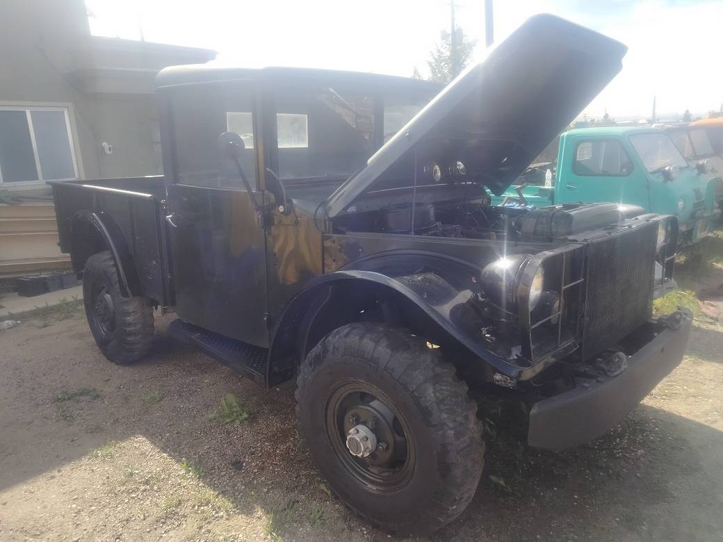 Dodge-M37-1951-green