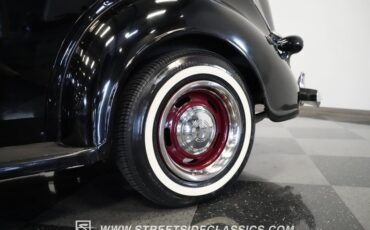Dodge-Other-1938-Black-Beige-17