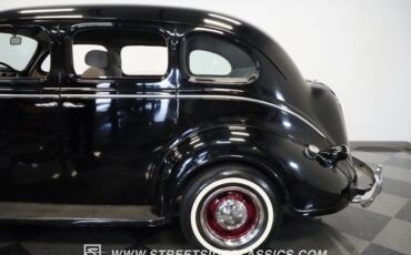 Dodge-Other-1938-Black-Beige-18