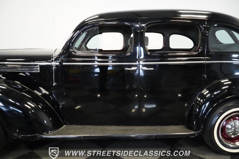 Dodge-Other-1938-Black-Beige-19