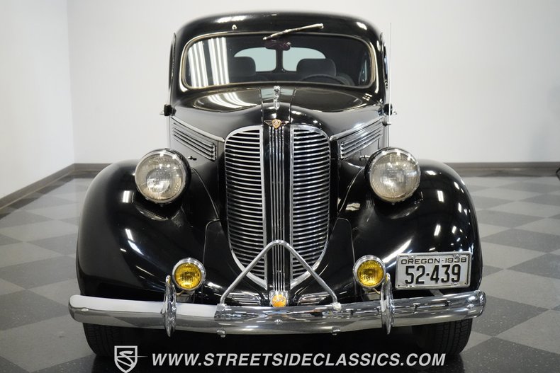 Dodge-Other-1938-Black-Beige-4