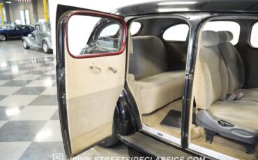 Dodge-Other-1938-Black-Beige-48