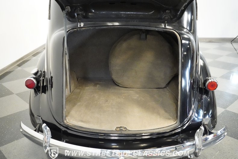 Dodge-Other-1938-Black-Beige-6