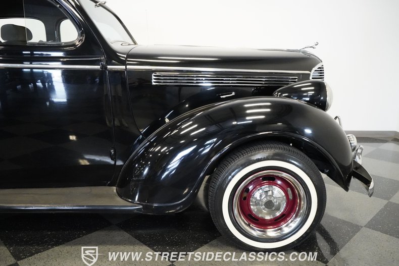 Dodge-Other-1938-Black-Beige-9