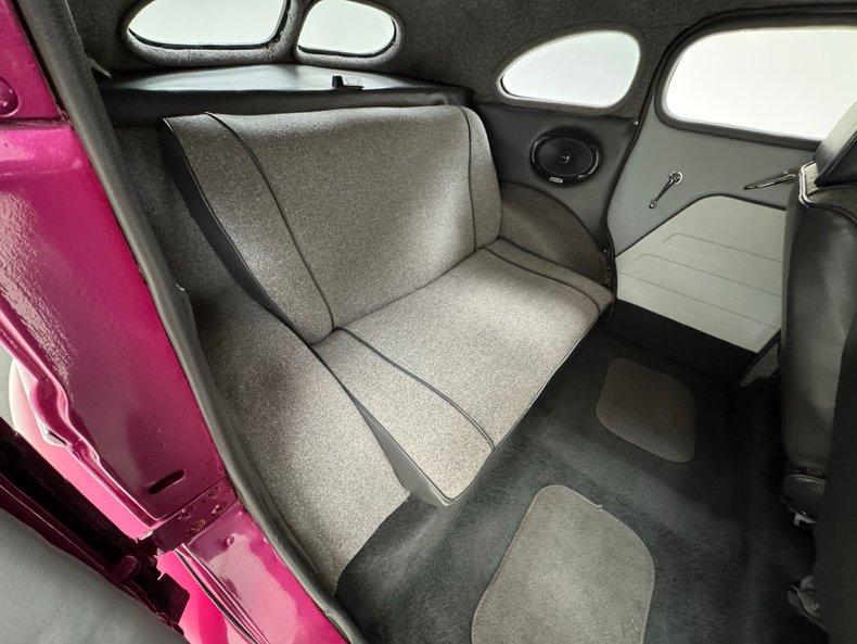 Dodge-Other-1938-Magenta-Gray-17