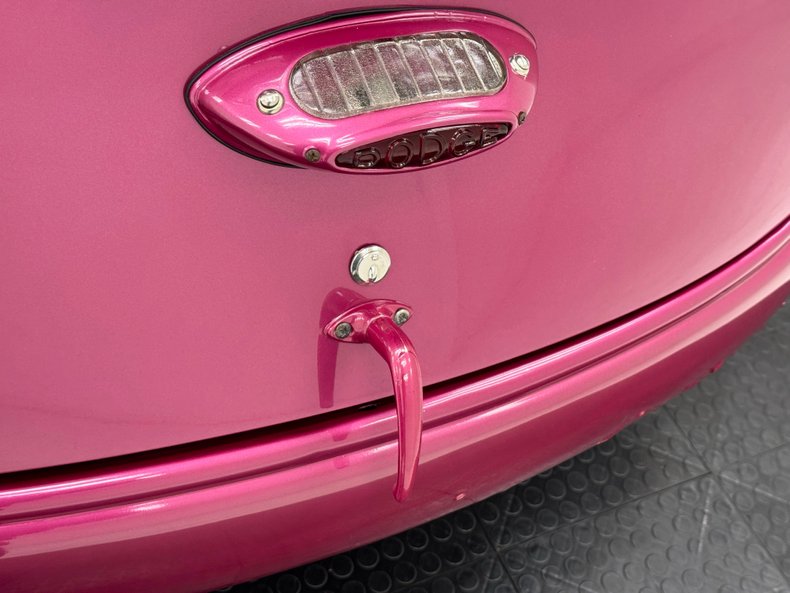 Dodge-Other-1938-Magenta-Gray-25