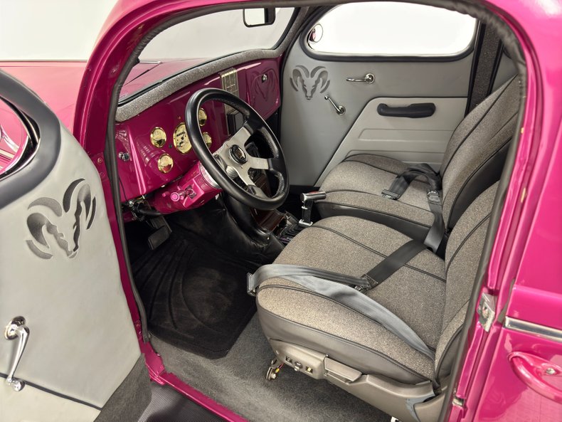 Dodge-Other-1938-Magenta-Gray-4