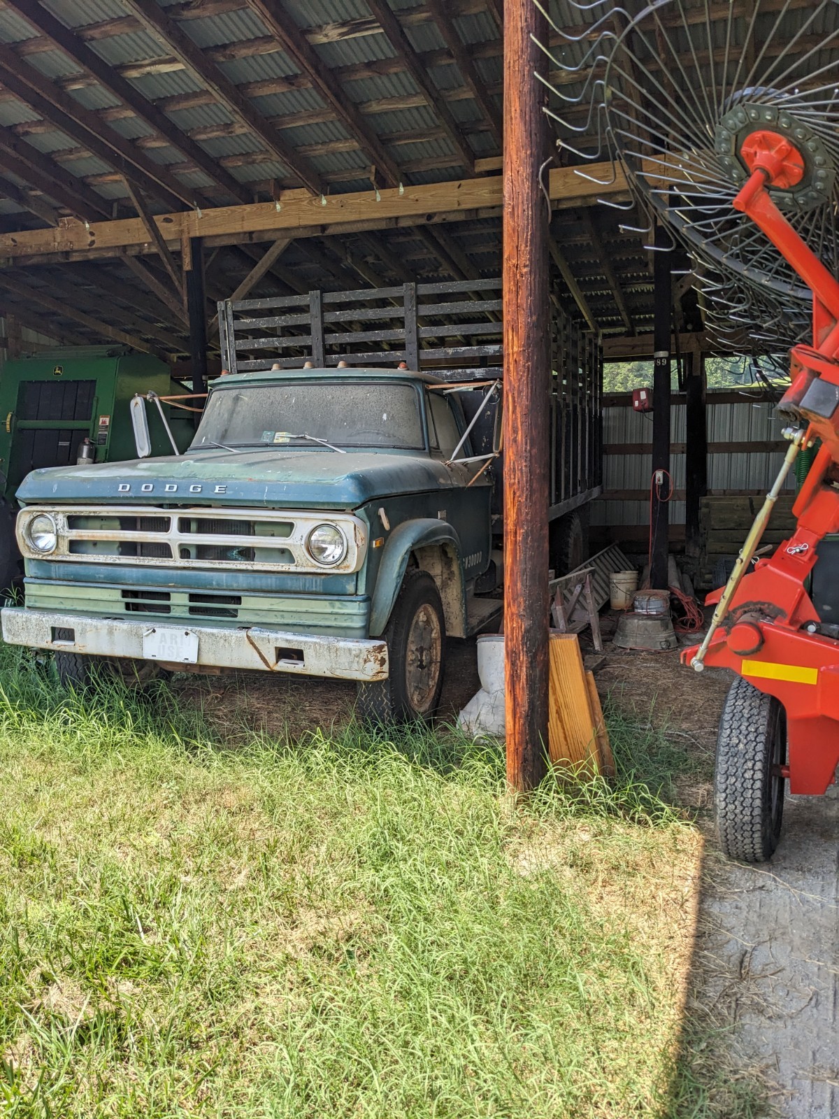 Dodge-Other-1972-2-ton-truck