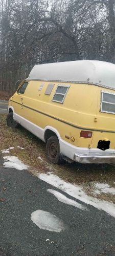 Dodge-Other-1976-Yellow-3