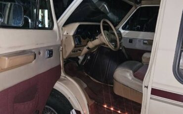 Dodge-Other-1986-Custom-3