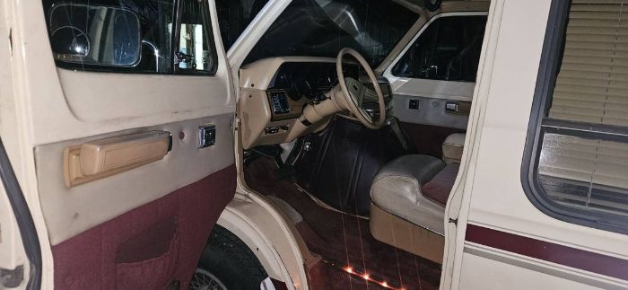 Dodge-Other-1986-Custom-3