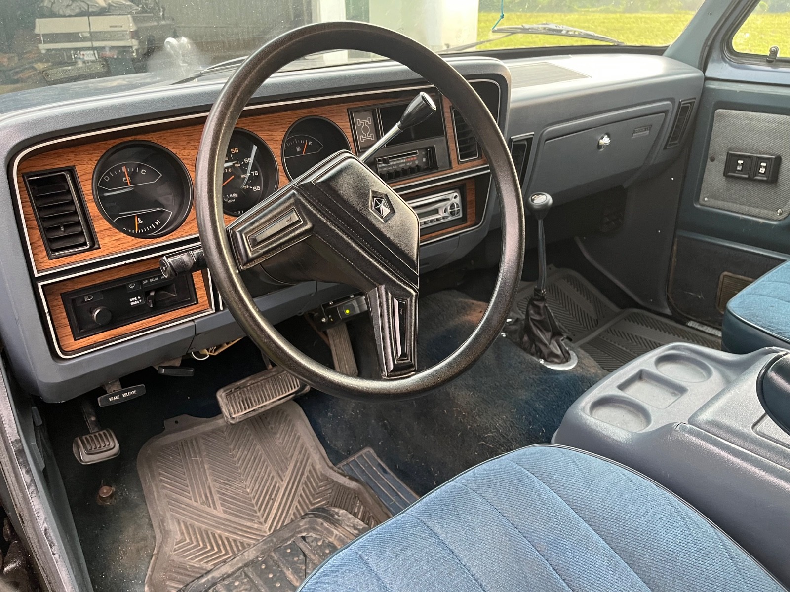 Dodge-Other-1987-SUV-13
