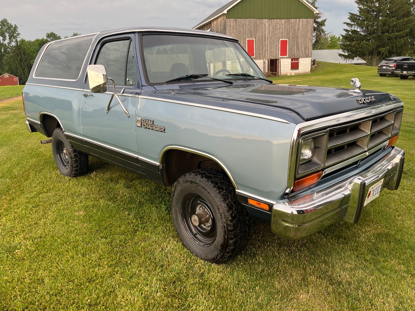 Dodge-Other-1987-SUV-3