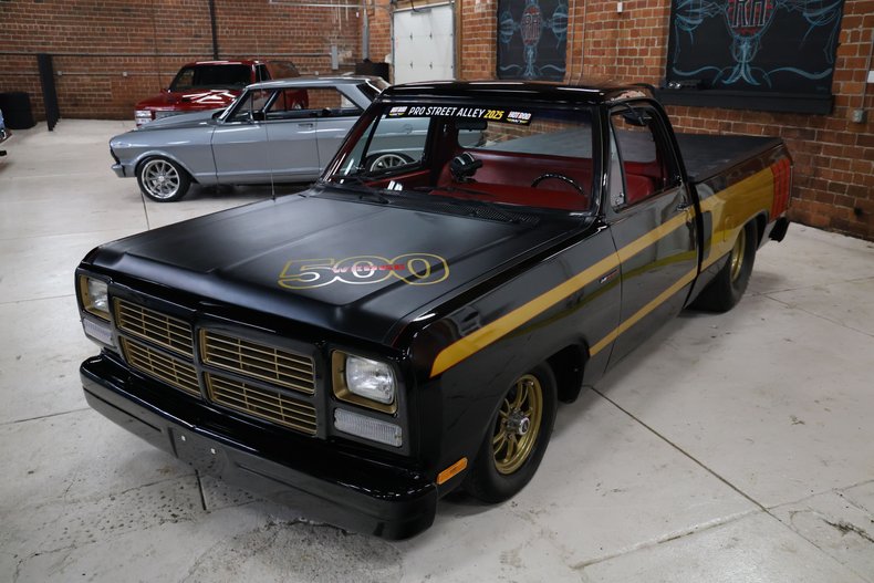 Dodge-Other-1992-Black-Red-10