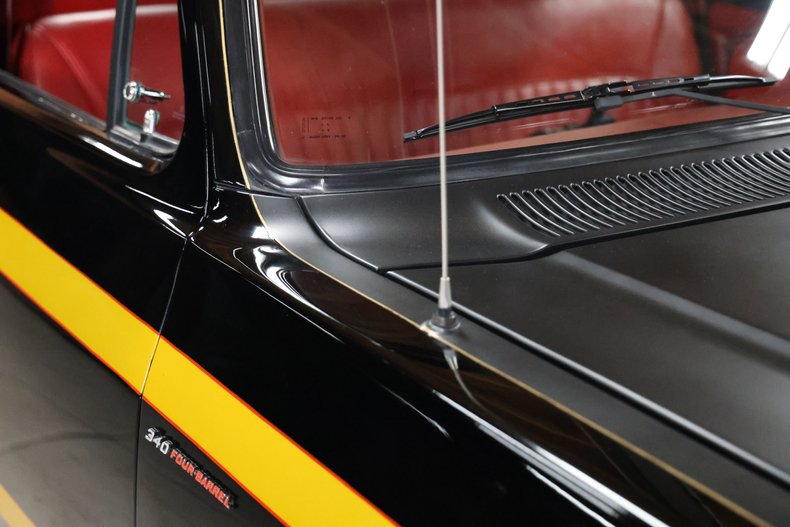 Dodge-Other-1992-Black-Red-24