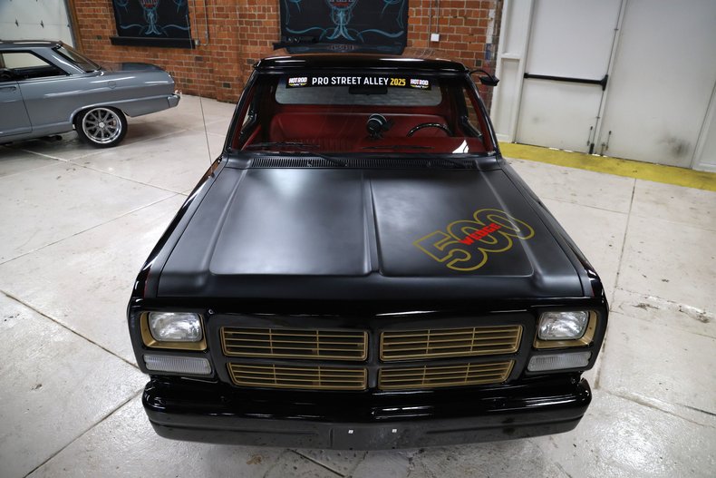 Dodge-Other-1992-Black-Red-3