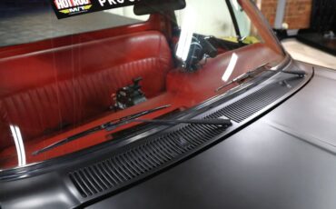 Dodge-Other-1992-Black-Red-32