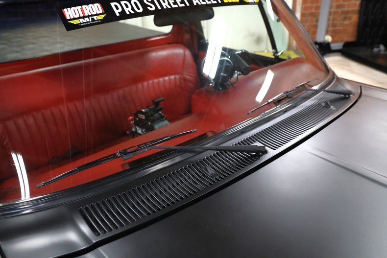 Dodge-Other-1992-Black-Red-32