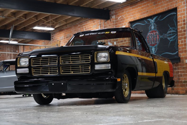 Dodge-Other-1992-Black-Red-39