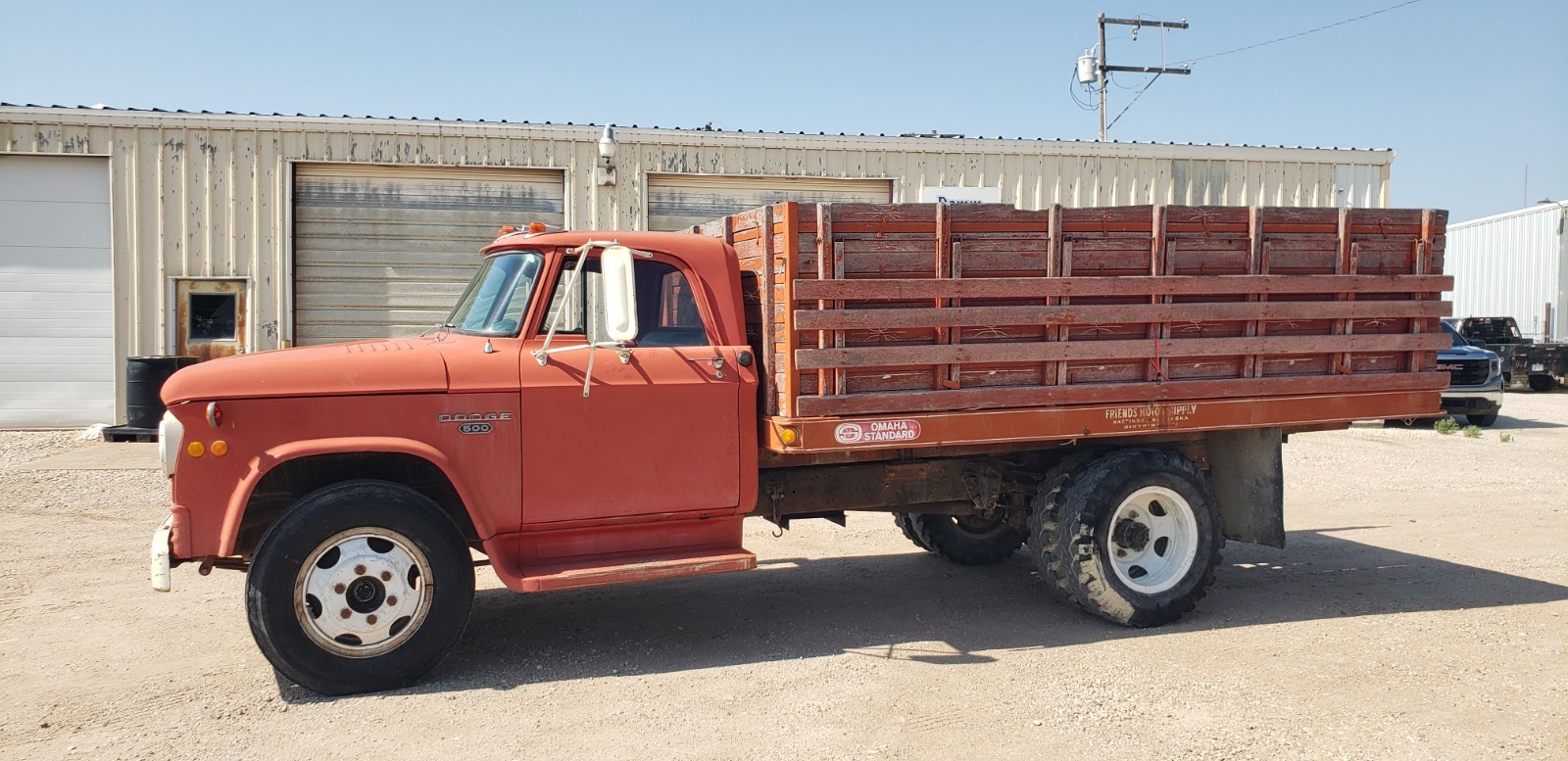 Dodge-Other-Pickups-1968-2
