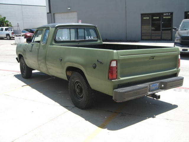 Dodge-Other-Pickups-1977-Extended-Cab-Pickup-4