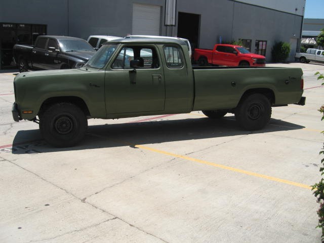 Dodge-Other-Pickups-1977-Extended-Cab-Pickup-5