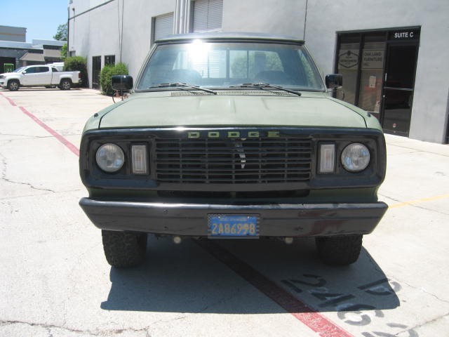 Dodge-Other-Pickups-1977-Extended-Cab-Pickup-7